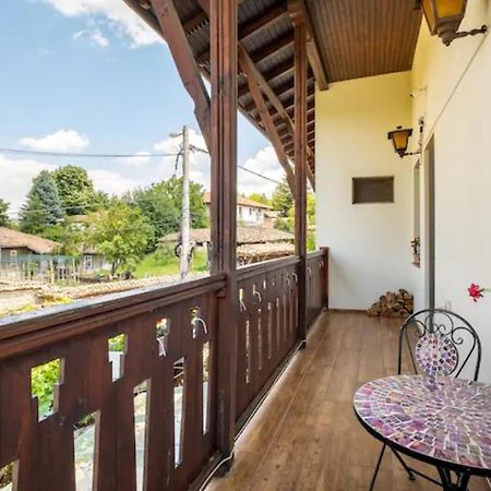 Guest House Geranium Arbanasi Exterior photo